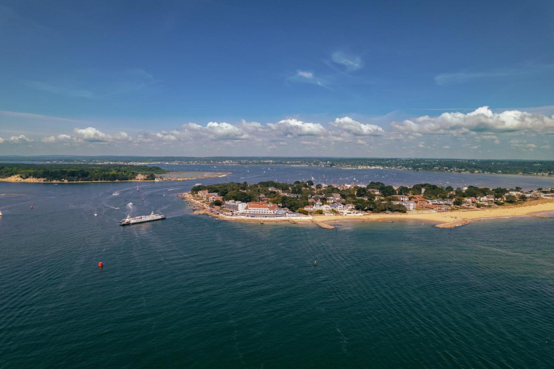 The Annex - Unparalleled Beach Front Luxury Accommodation - Private South West Facing Patio Area - Pet Friendly - Sky - Netflix - Super Fast Wi-Fi - Stones Throw To The Beach Борнмут Екстер'єр фото